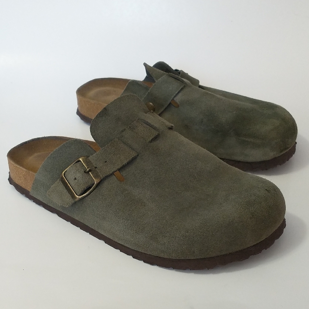 Cushionaire Olive Suede Slip-On Men's Shoes. Size/9